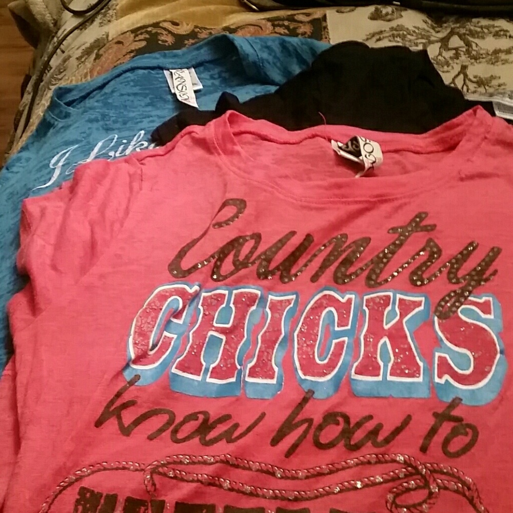 3 shirts Ransom